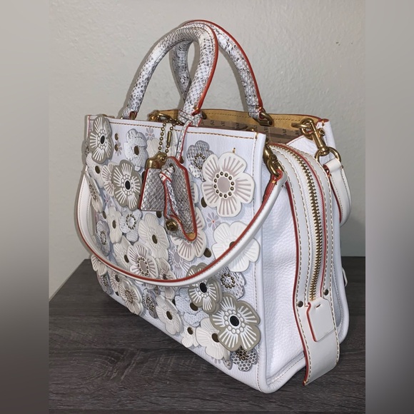 Coach Rogue 30/31 - Picture 4 of 4